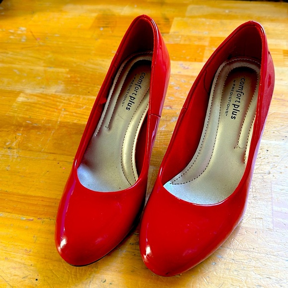 Red Comfort Plus Heels - Picture 1 of 11